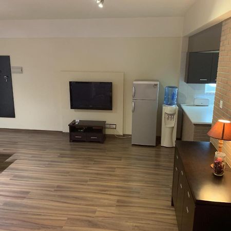 Апартаменты Kika Court 2 Паралимни Экстерьер фото