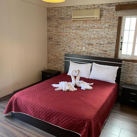 Апартаменты Kika Court 2 Паралимни Экстерьер фото