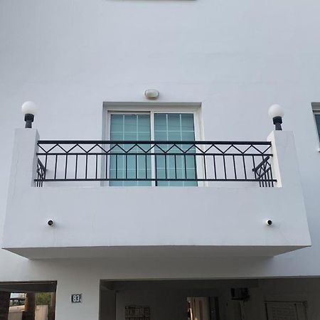Апартаменты Kika Court 2 Паралимни Экстерьер фото