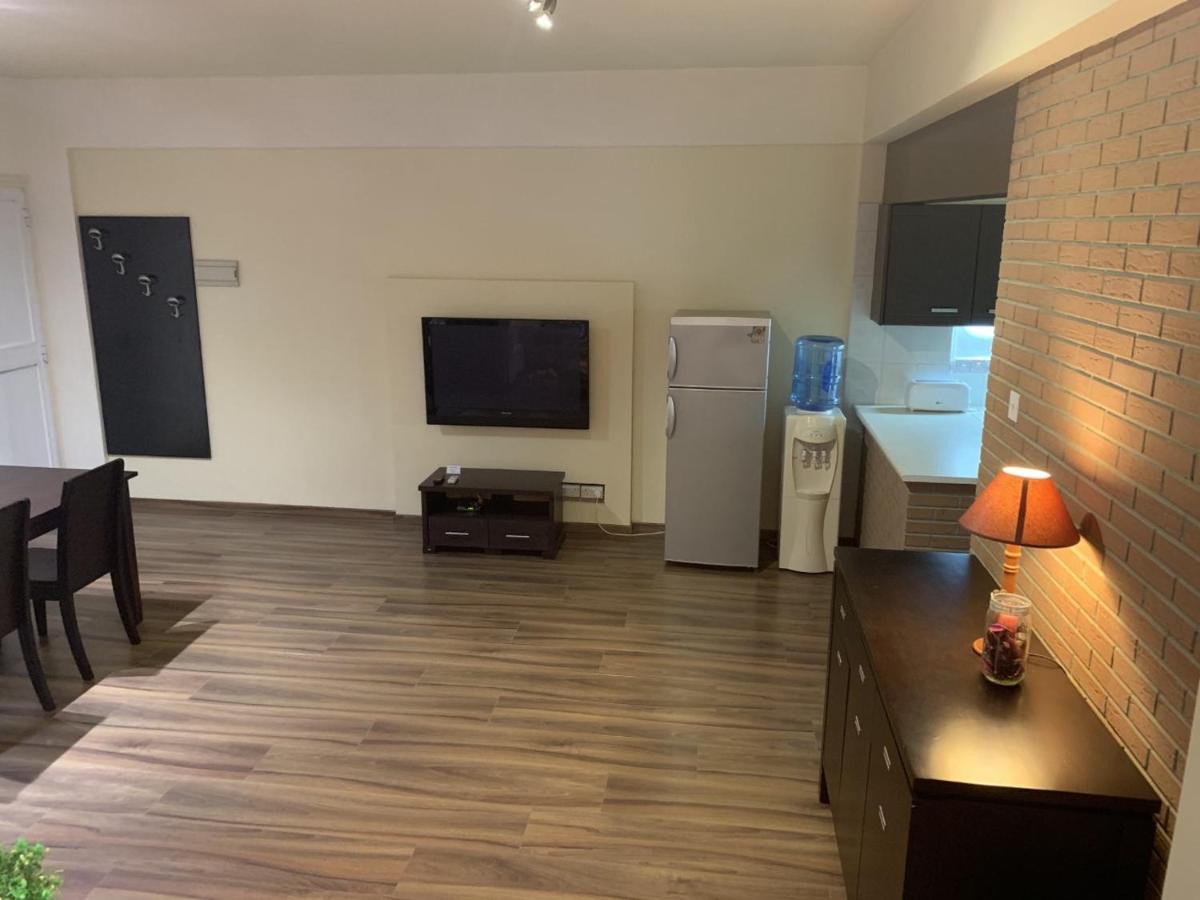 Апартаменты Kika Court 2 Паралимни Экстерьер фото